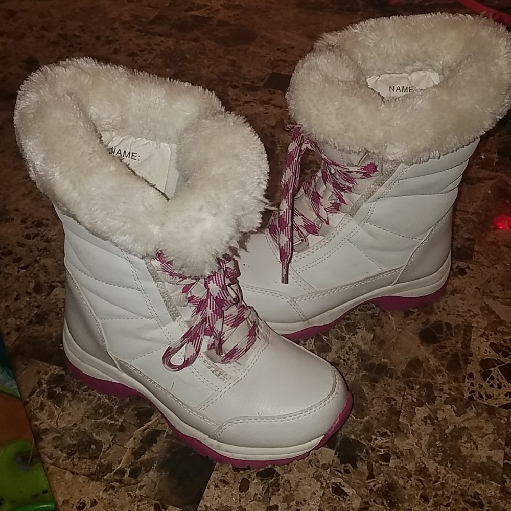 girls snow boots great condition thinsulate
